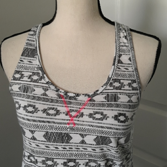 MOSSIMO Tanktop - Picture 2 of 9